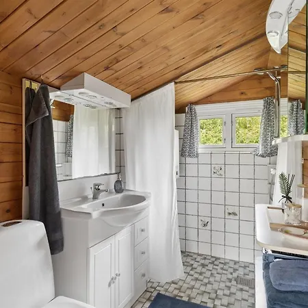 Vakantiehuis Saxi - 1-2km From The Sea By Interhome